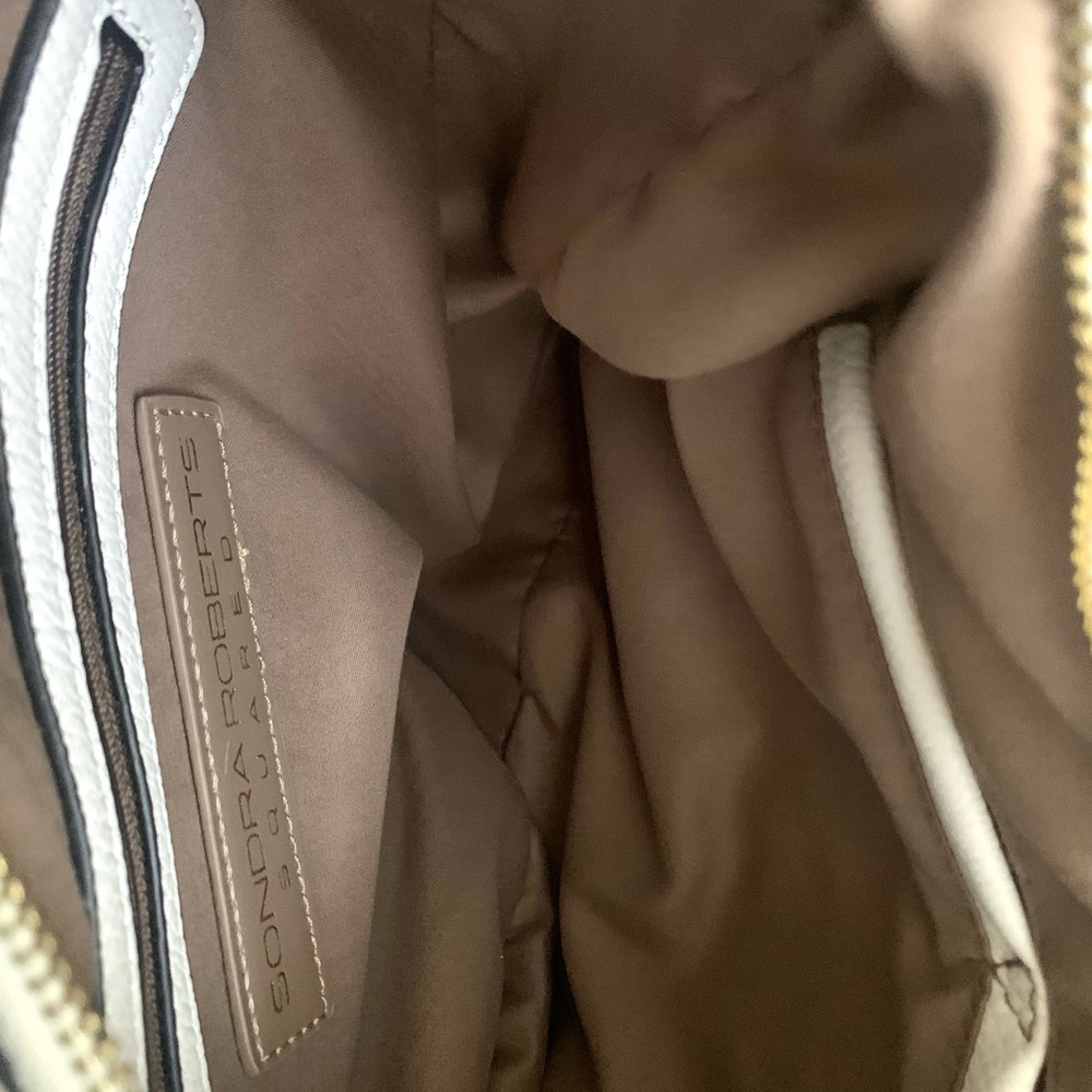 Sondra Roberts White Faux Pebble Leather Hobo Bag w Metallic Gold Braided Strap - Picture 6 of 14